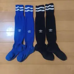 UMBRO サッカージュニアソックス 2足セット ブルー ブラック　19-21のサムネイル