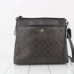 COACHコーチ シグネチャー柄 ブラウンショルダーバッグ 型番58297PVC 