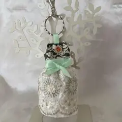 ミニチュアドレス型　刺繍リボンチャームストラップ