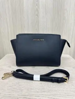 MICHAEL KORS ブラックショルダーバッグ