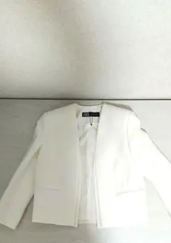 ZARA ノーカラージャケット
