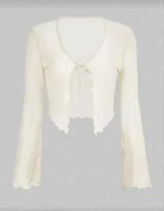 【新品】アイボリー フリル付き クロップドシャツ ブラウス