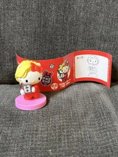 ハローキティ チョコエッグ コラボレーション　カズレーザー