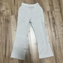 GU裏起毛セミフレアパンツ