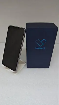 ASUS ZenFone 5 (ZE620KL) スペースシルバー 64GBのサムネイル