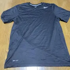 Nike DRI-FIT ブラック Tシャツ