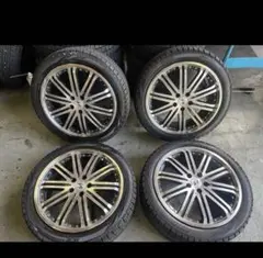 カローラスポーツ、プリウスなど　215/45R17 スタッドレス付きのサムネイル