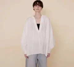 シールームリン　シャツのサムネイル