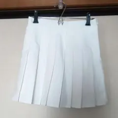 ホワイト ミニ丈 プリーツスカート インパン裏地付き ShangPin
