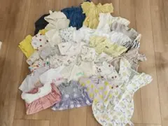 ベビー服 ロンパース まとめ売り60・70cm女の子27点のサムネイル
