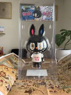 KINGMON Vinyl Original labubu POPMART - メルカリ