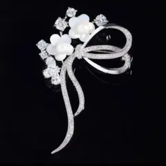 桜　リボン　貝　ブローチ パール　AAA級　ジルコン 上品 花　結婚式 面接