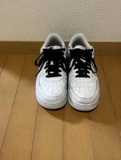 NIKE Air Force 1 ホワイト ブラックのサムネイル