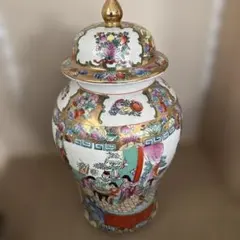 古伊万里　金彩色絵六角壺 蓋付　桜石榴絵　花瓶　壺 古伊万里 金彩色絵六角壺 蓋付 桜石榴絵 花瓶 壺 - メルカリ