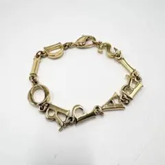 Item thumbnail for item f71e36be-3e49-4cd8-bebf-3e51f7eb3aca