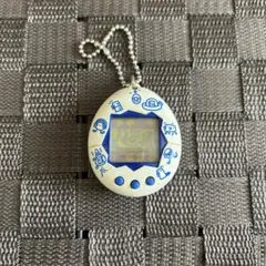 新種発見 初代たまごっち 白/青