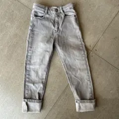 Item thumbnail for item fdbdca02-12ac-43e3-8021-77ddba000109