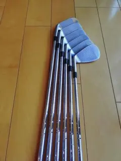 ゼクシオフォージド5~P A、7本シャフトNS 1150。 - メルカリ