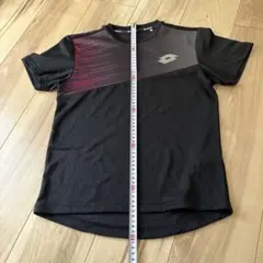 Lotto 黒 赤 Tシャツ　150cm