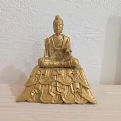 仏像 フィギュア 釈迦如来座像のサムネイル