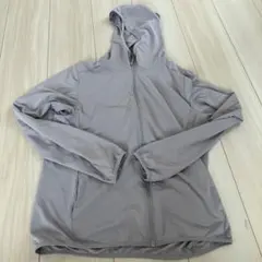 ユニクロ　エアリズムパーカー