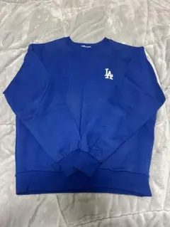 LAロゴ刺繍入り青トレーナー スウェット