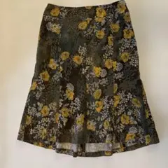 anyFAM 花柄コーデュロイ フレアスカート 1のサムネイル
