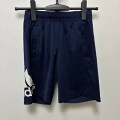 adidas ハーフパンツ　140