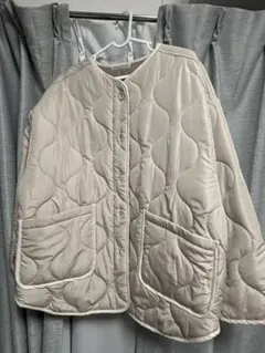 ベージュ キルティングジャケット