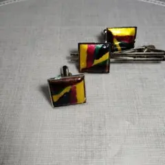 幾何学模様 ネクタイピンとカフスボタンセット