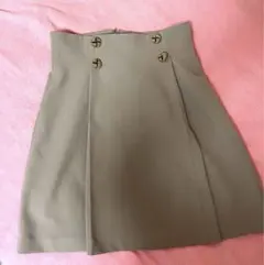 Lilly brown台形ミニスカート