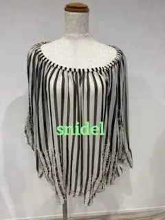 snidelブラウス