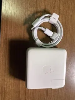 APPLE USB-C Power Adapter 61W A1947
