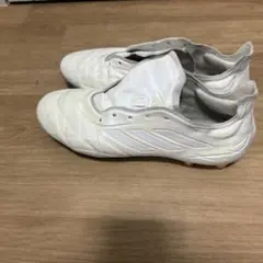 adidas コパホワイト