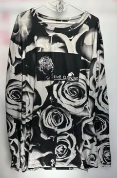 82【NieR CLOTHING 薔薇総柄ロングスリーブカットソー】ユニセックスのサムネイル