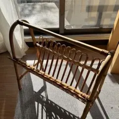 ラタン マガジンラック