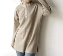 Auntie Rosa Holiday トップス　ベージュ