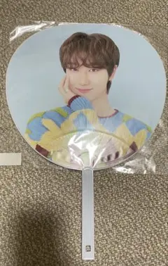 2026年最新】seventeen うちわ ミンハオの人気アイテム - メルカリ