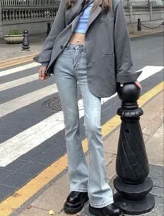 SHEIN レディース無地フレアパンツ　ライトウォッシュ　M