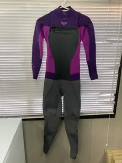 ❤️週末値下げ！❤️ROXY❤️５㎜フルスーツ❤️ブラック/パープル ROXY（ロキシー） 25 ROXY ロンスプ ウエットスーツ ロングチェスト