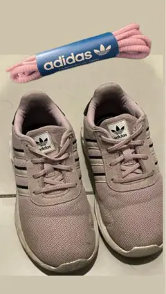 正規品靴紐付！adidas ピンク スニーカー 16㎝
