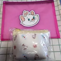 ディズニーストア　ポーチ　マリー 　美女と野獣