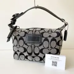 あき様　【新品】COACH シグネチャー アクセサリー ポーチ ワンショルダー