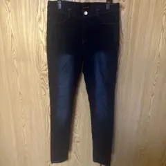 CECIL McBEE スキニーデニムのサムネイル
