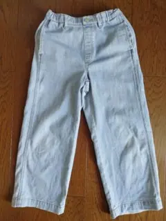 ■UNIQLO 130 ワイドストレートジーンズ