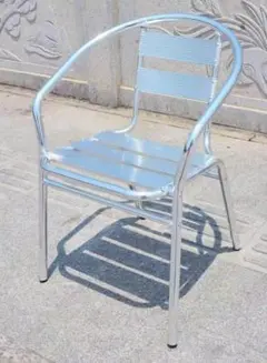 スタッキングチェア