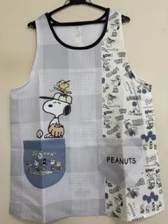 新品・未使用　スヌーピー　保育士　エプロンのサムネイル