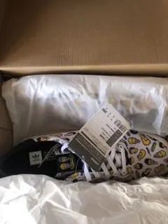 激レアbeavis and butthead × adidasコラボスニーカー。