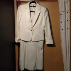 アンサンブルスーツ