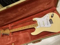 Fender Japan ST68-185YM Yngwieシグネチャーのサムネイル